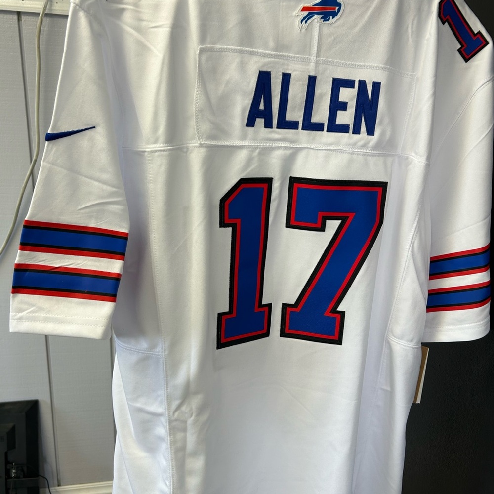 Nike White Buffalo Bills Josh Allen Jersey - Picture 9 of 10
